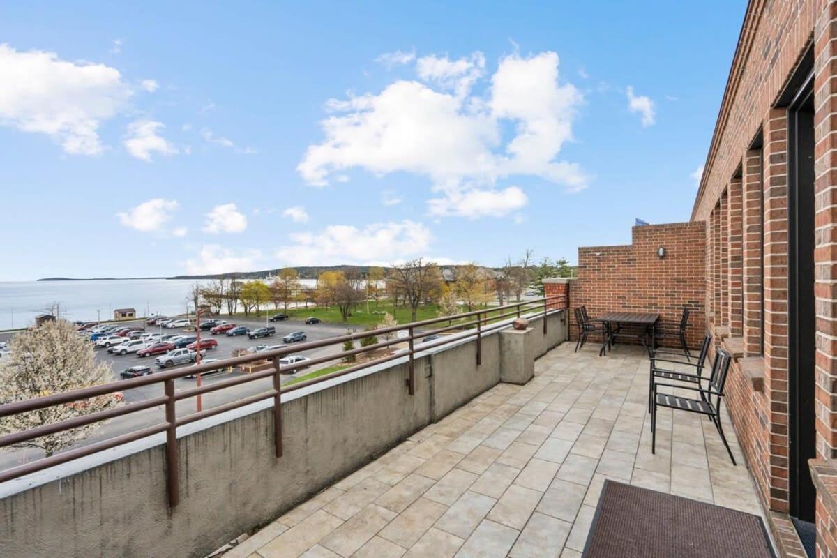West Bay Overlook In Downtown Tc * Traverse City