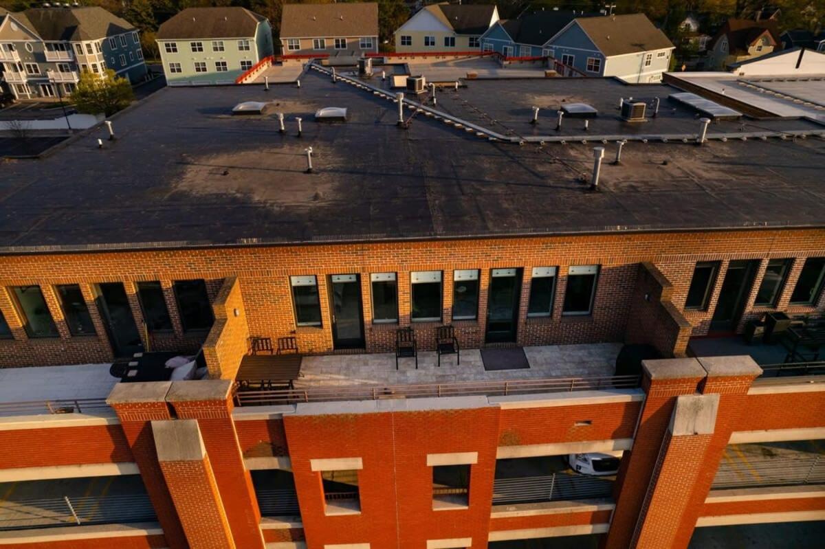 Apartment West Bay Overlook In Downtown Tc