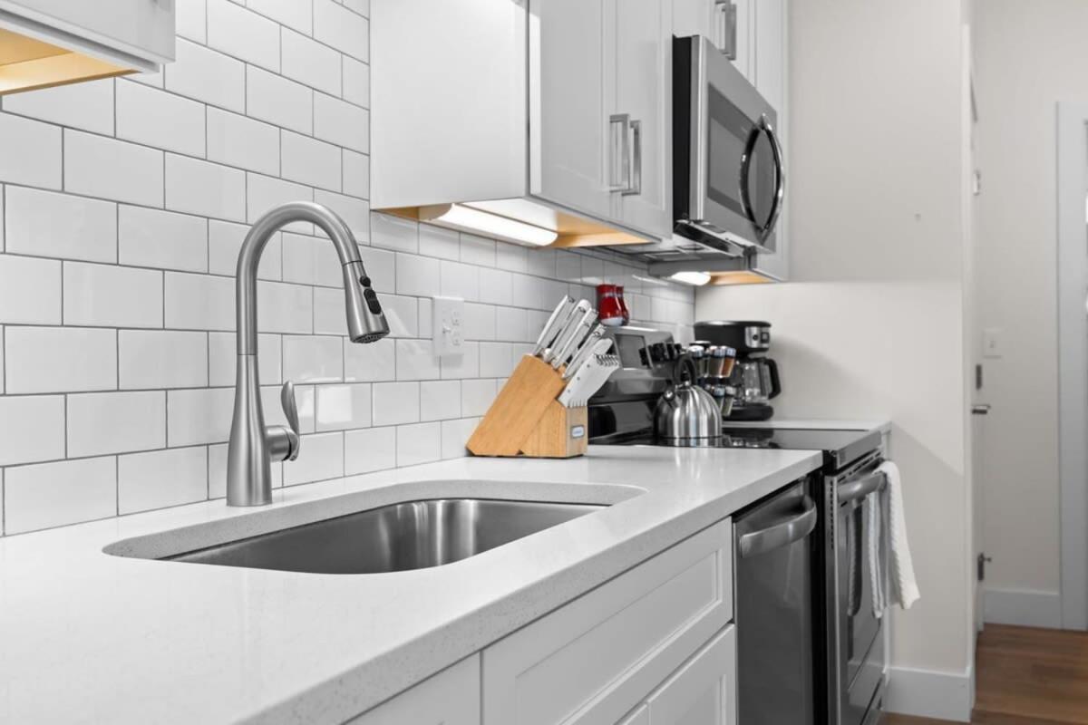 Capri Unit 001 In The Heart Of Downtown Tc Holiday home