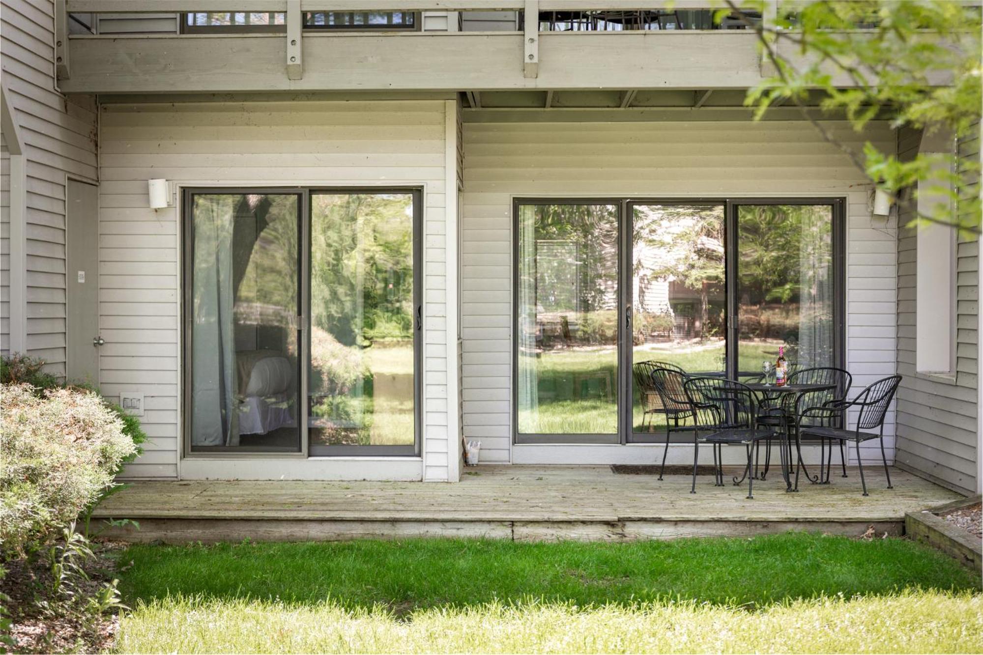 Cozy Front Ac Waterfront Holiday home Traverse City