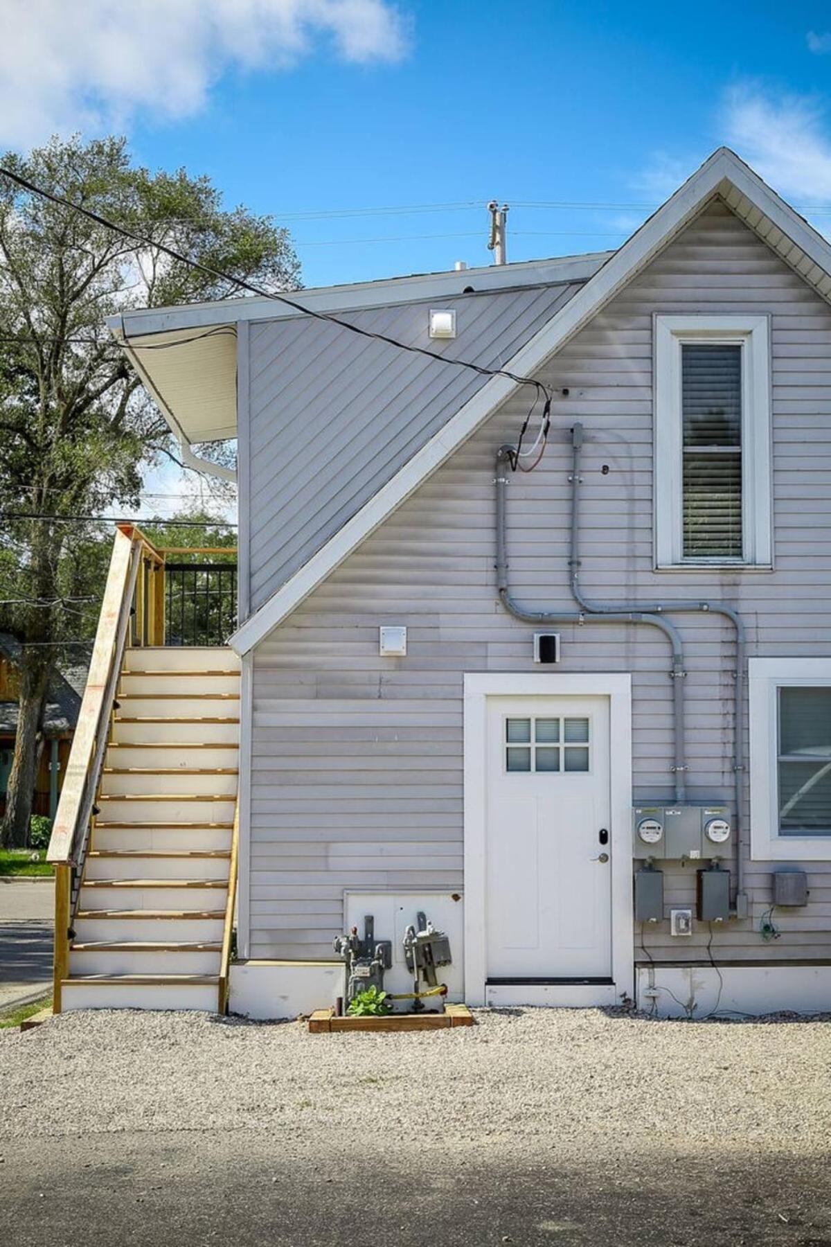 Modern Mid-century Downtown Ac Walkable Holiday home Traverse City