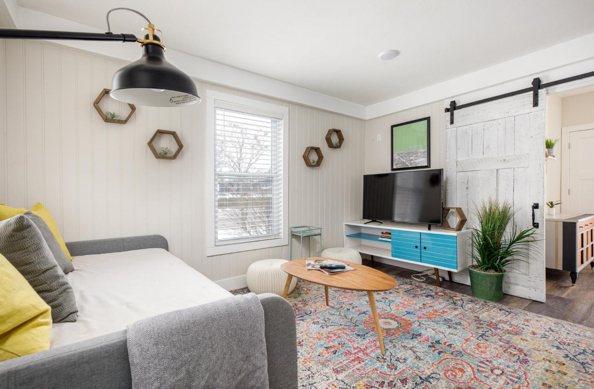 Holiday home Contemporary Mid-century Style Downtown Ac Traverse City