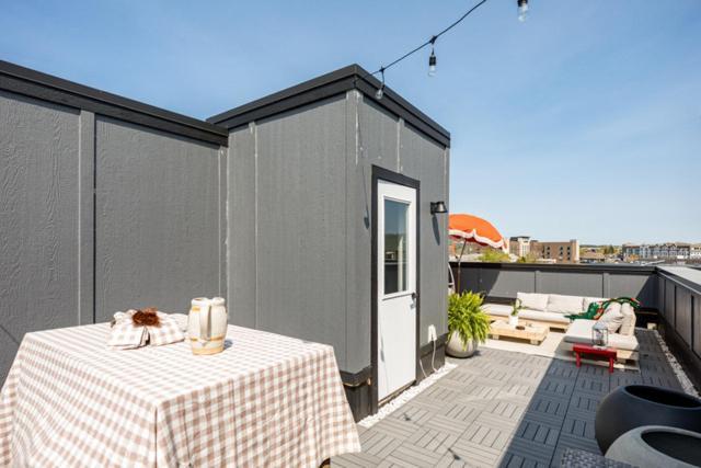 The Loft On Gillis Ac Downtown Rooftop Apartment