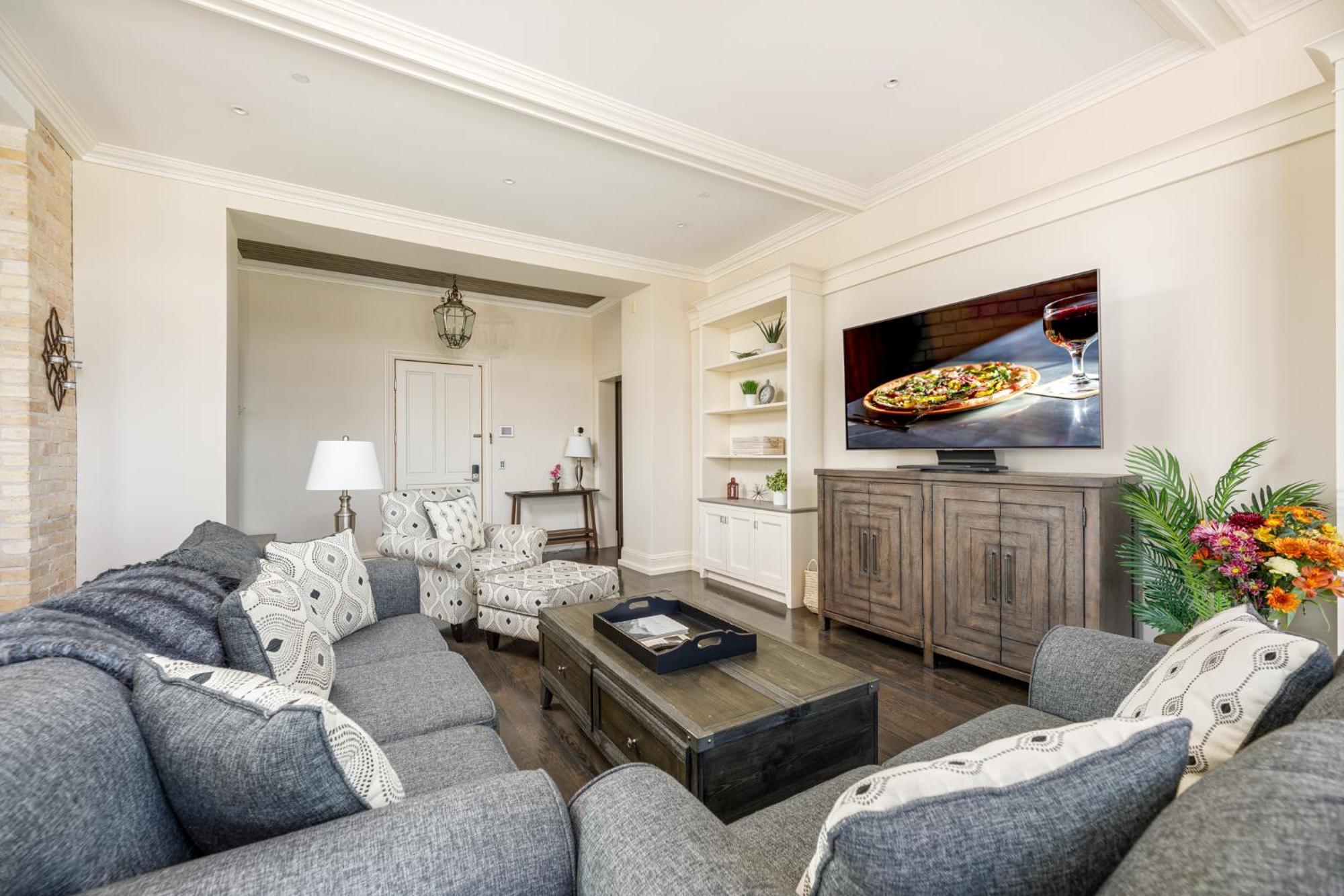 Holiday home Luxury Penthouse Ac Fireplace Balcony Traverse City
