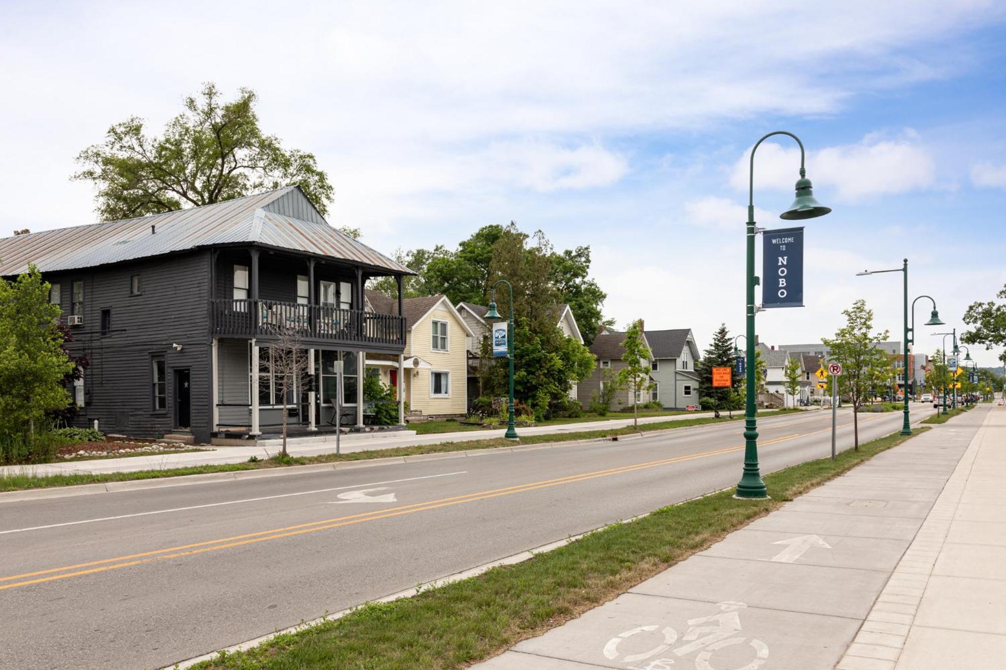 The 8th Street Flat Walk Everywhere Ac * Traverse City