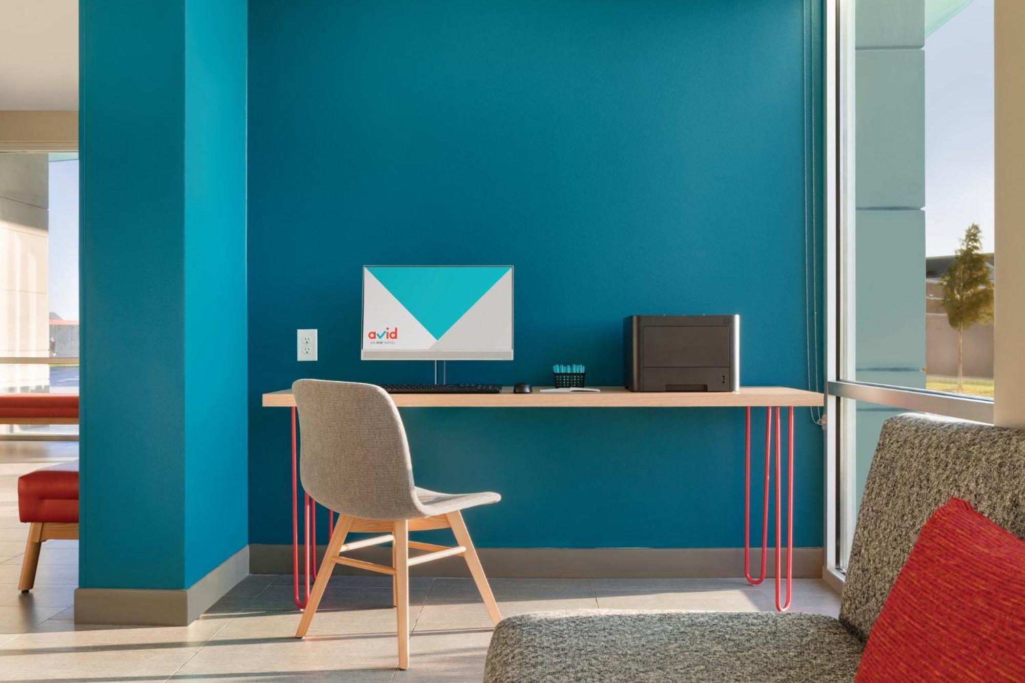 Hotel Avid Traverse By Ihg