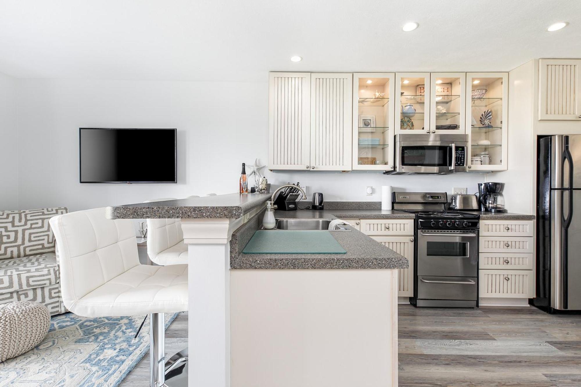 Gorgeous 2 Bedroom View Apartment Traverse City