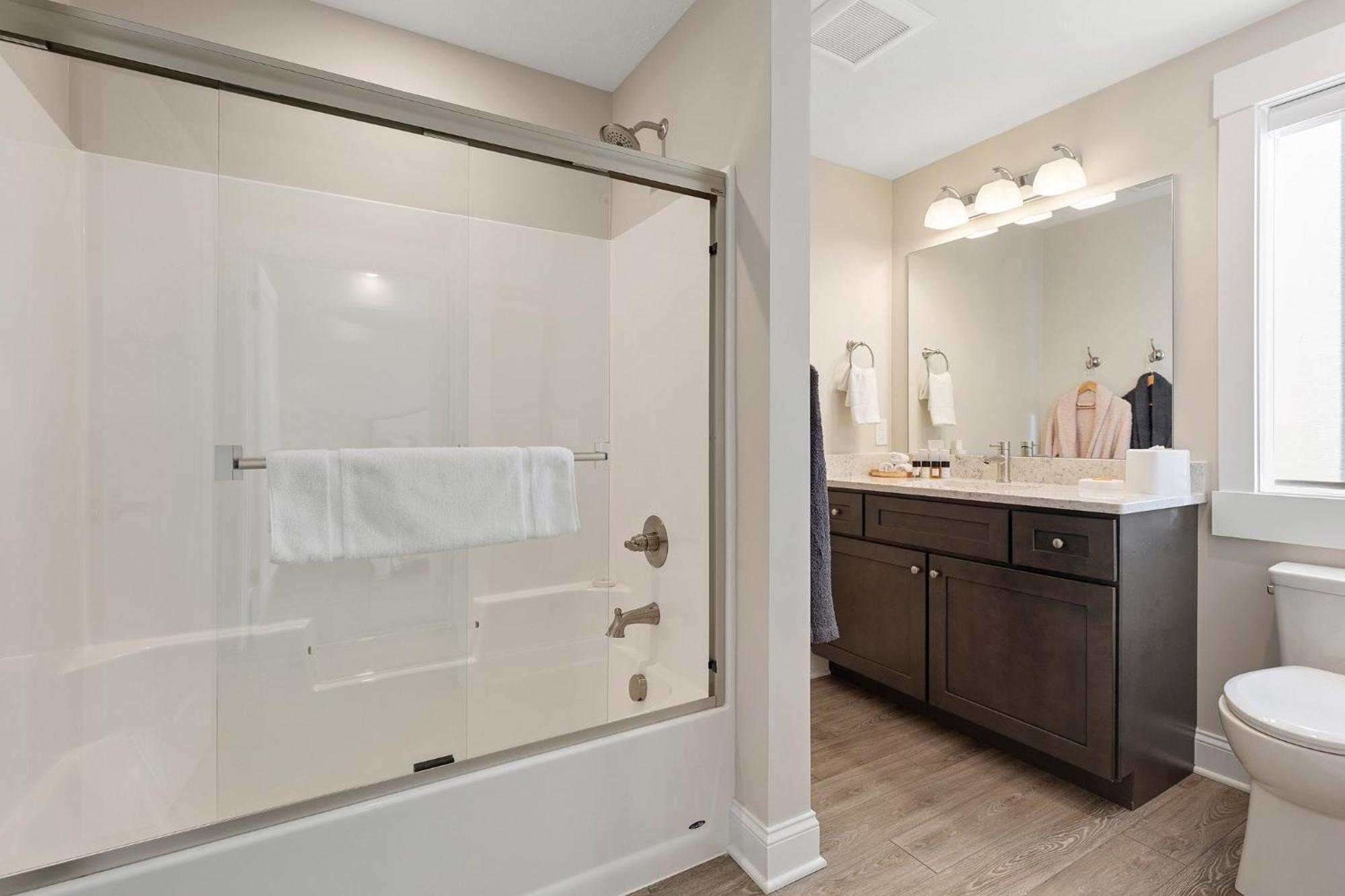 Luxury Downtown 2bdr View Penthouse Steps To 404e