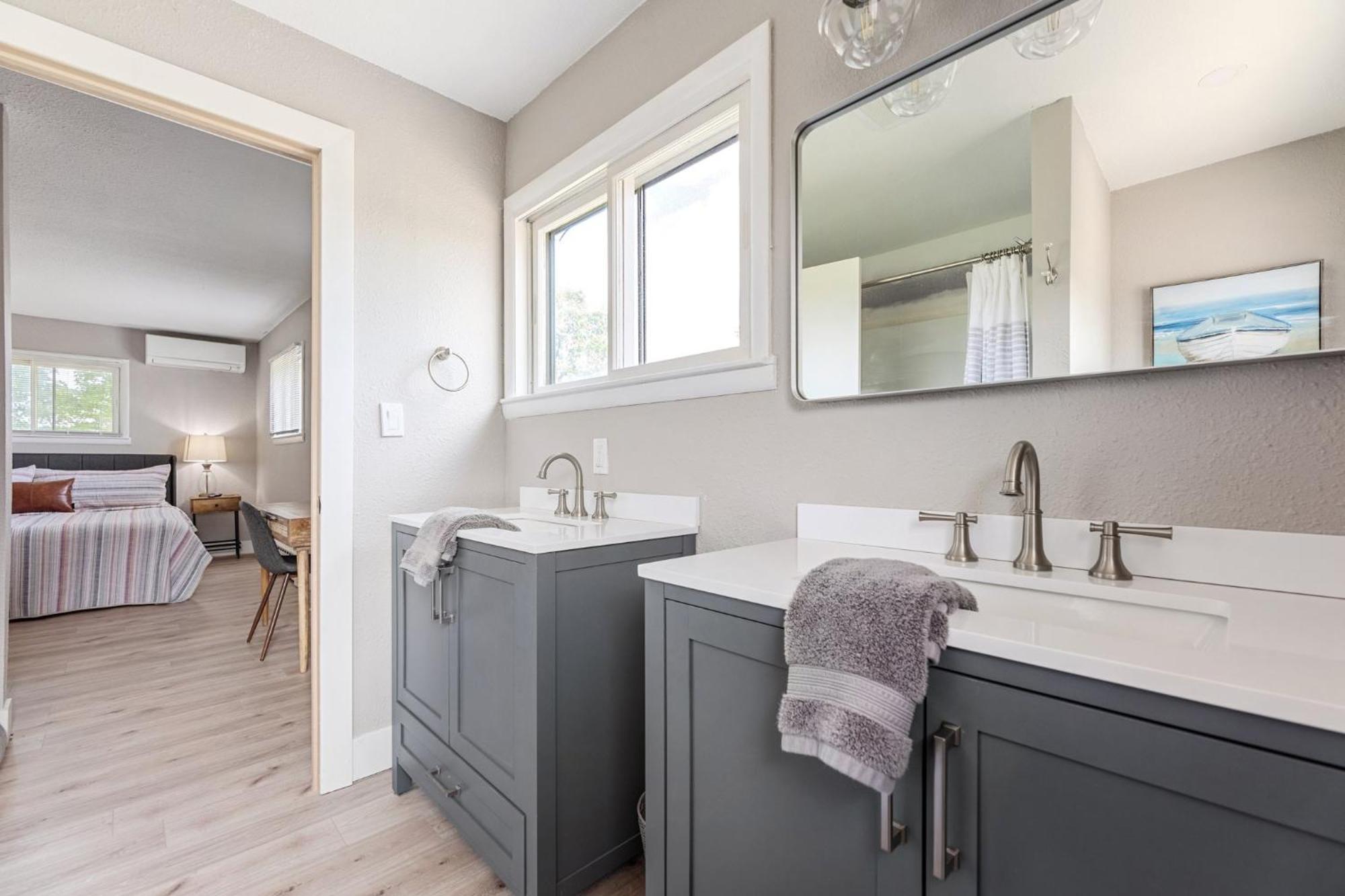 La Petite Ferme - Newly Renovated 3bdr - 6200 * Traverse City