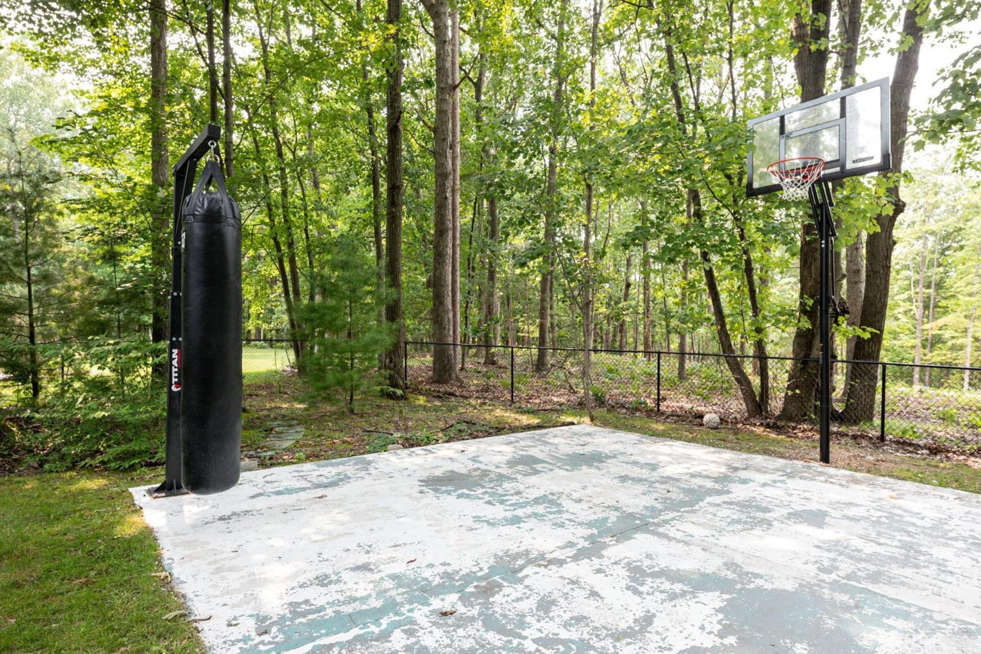 Peaceful Luxury Unique 3 Bdr With Cinema Gym And Traverse City
