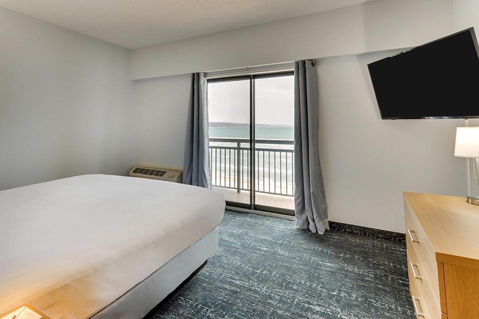 Hotel Parkshore Traverse City