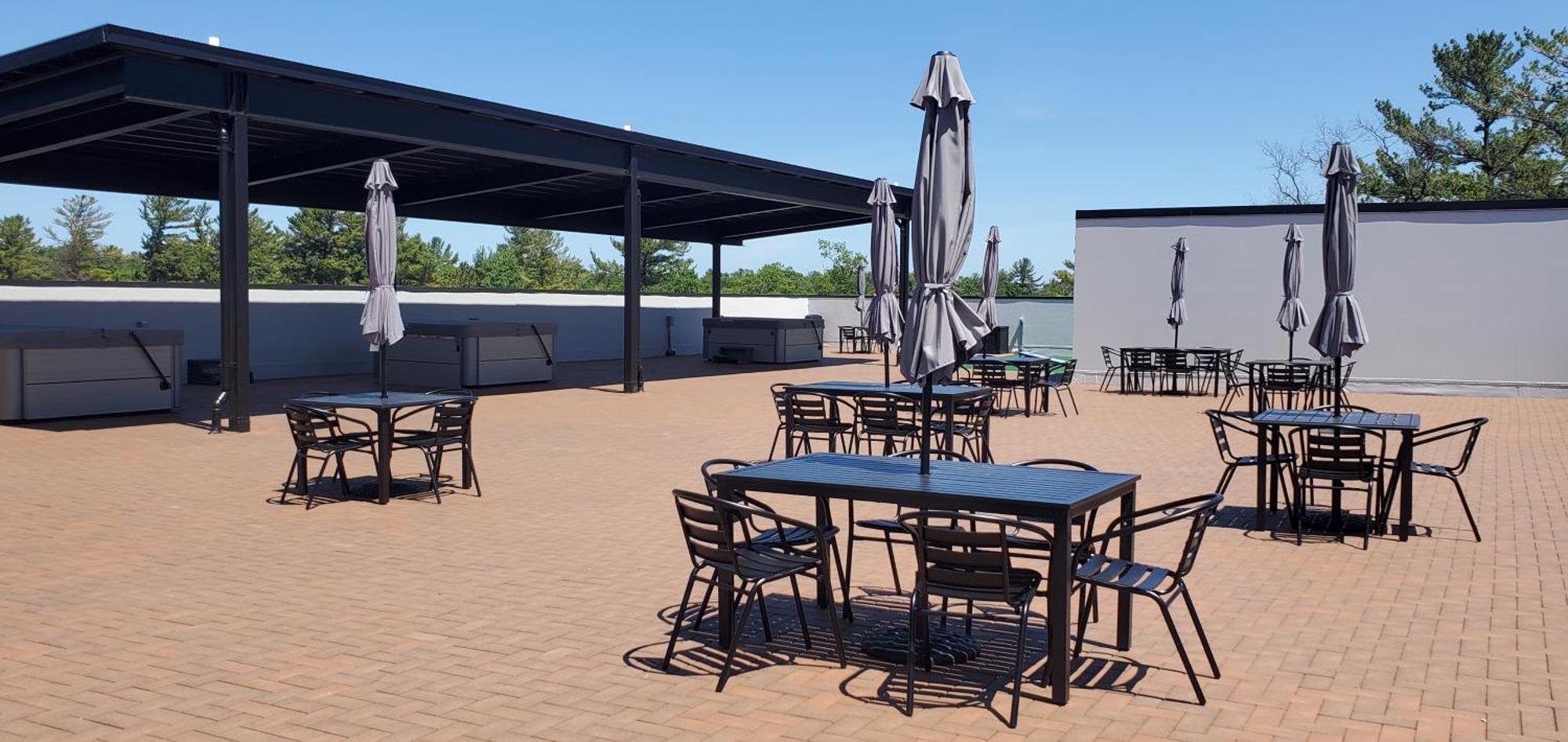 Apartment Perch With Rooftop Terrace & Hot Tubs Near Downtown *