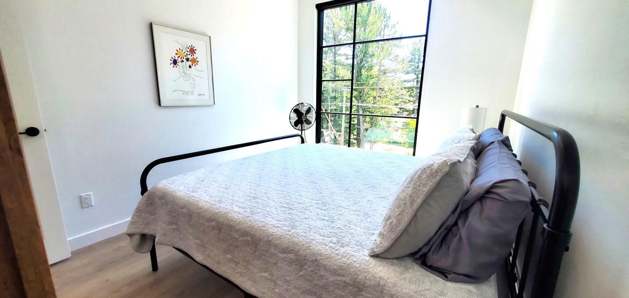 Perch With Rooftop Terrace & Hot Tubs Near Downtown Apartment *