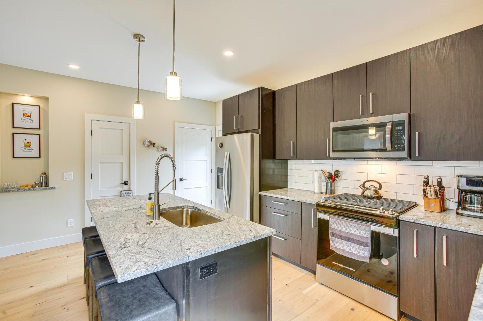 Holiday home Traverse Townhome Walk To Boardman Lake! *