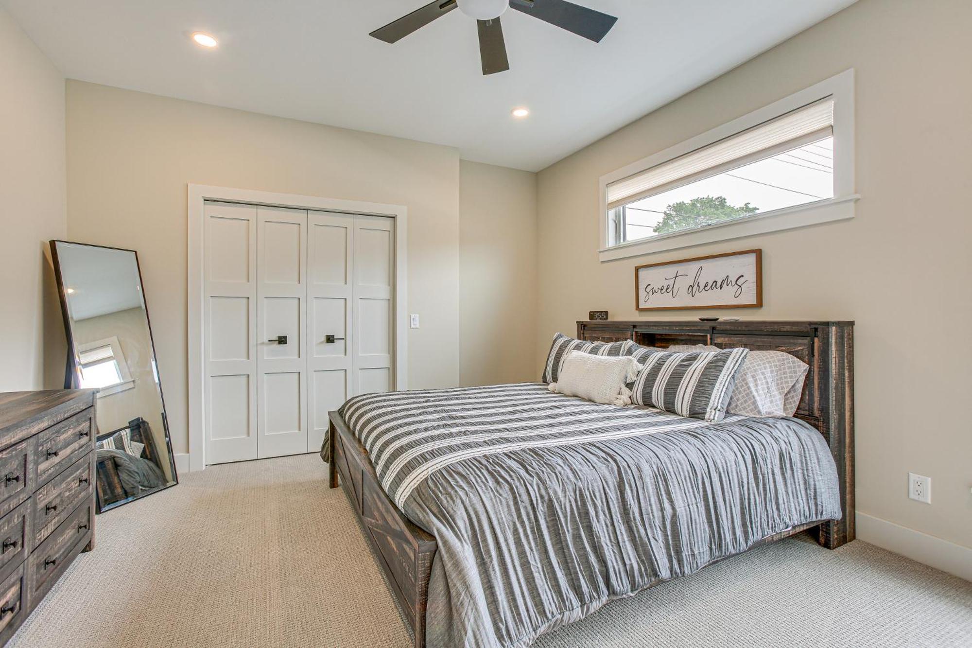 Holiday home Traverse Townhome Walk To Boardman Lake!