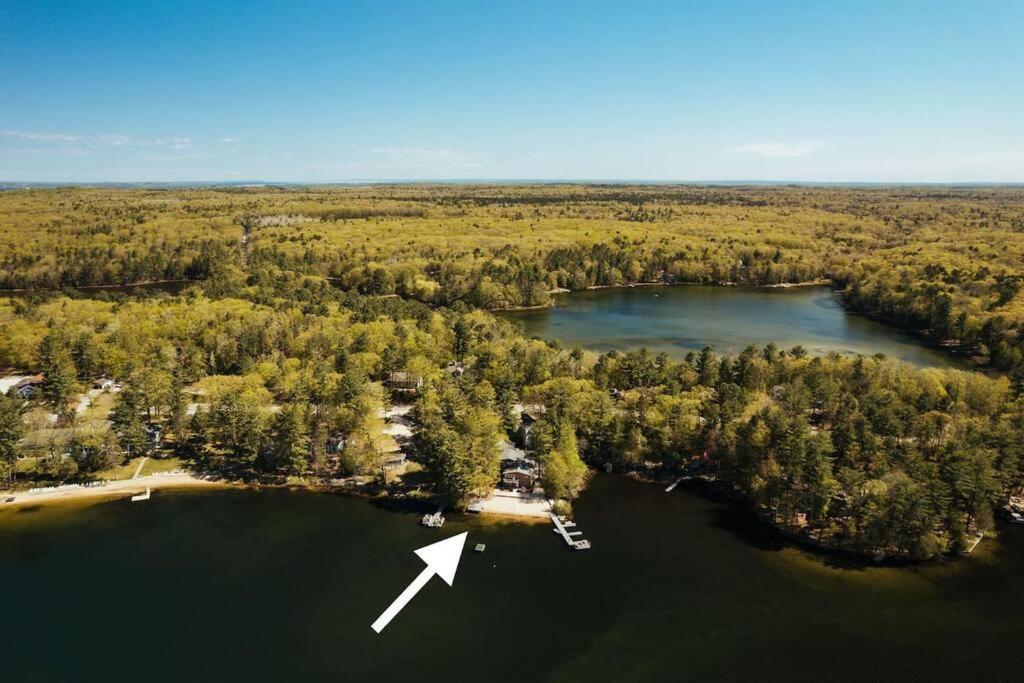 Modern Lakeside With Pontoon & Sup