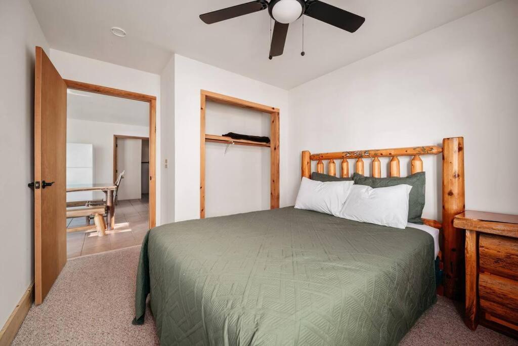 Tc With Pontoon & Sup - Sleeps 6! Traverse City