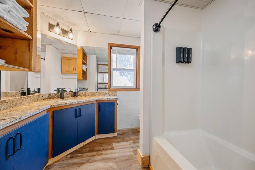 Modern Rustic On Spider * Traverse City
