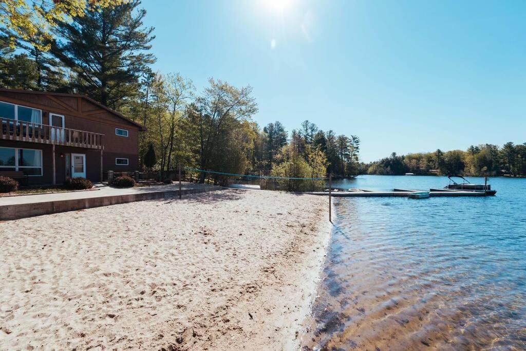 Family Escape - Pontoon Available! * Traverse City