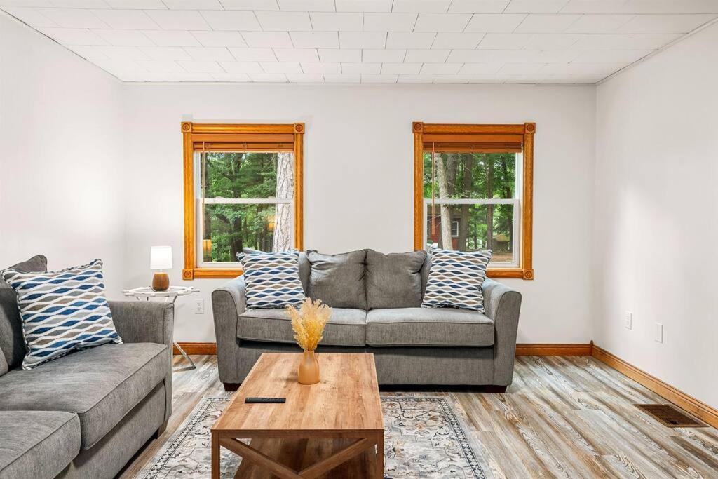 Spacious 3 Bedroom On Arbutus Holiday home Traverse City