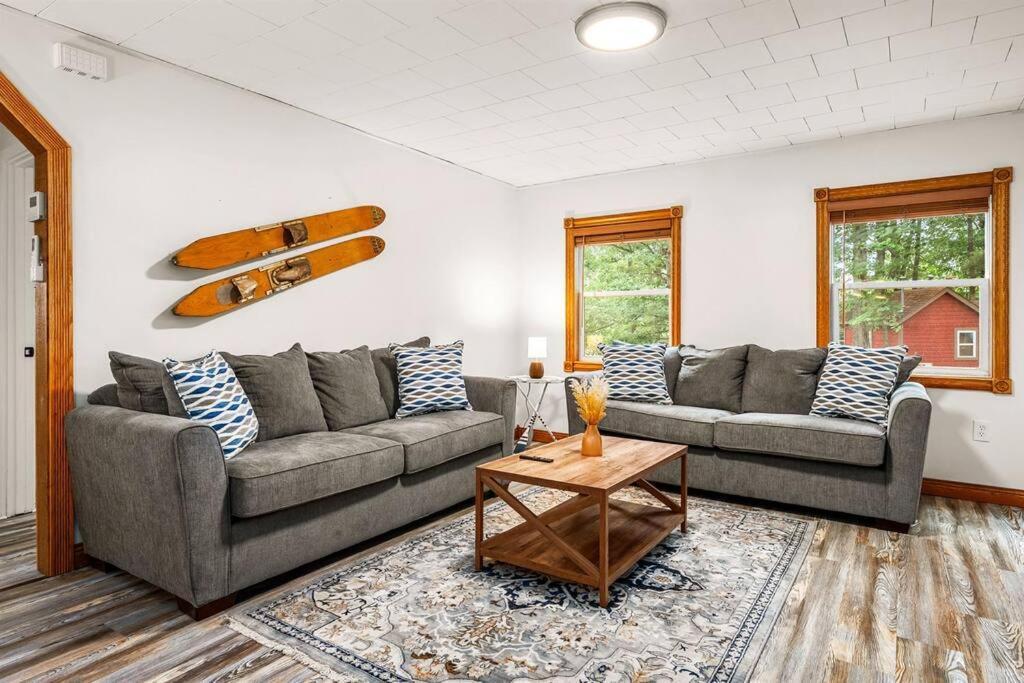 Spacious 3 Bedroom On Arbutus Holiday home