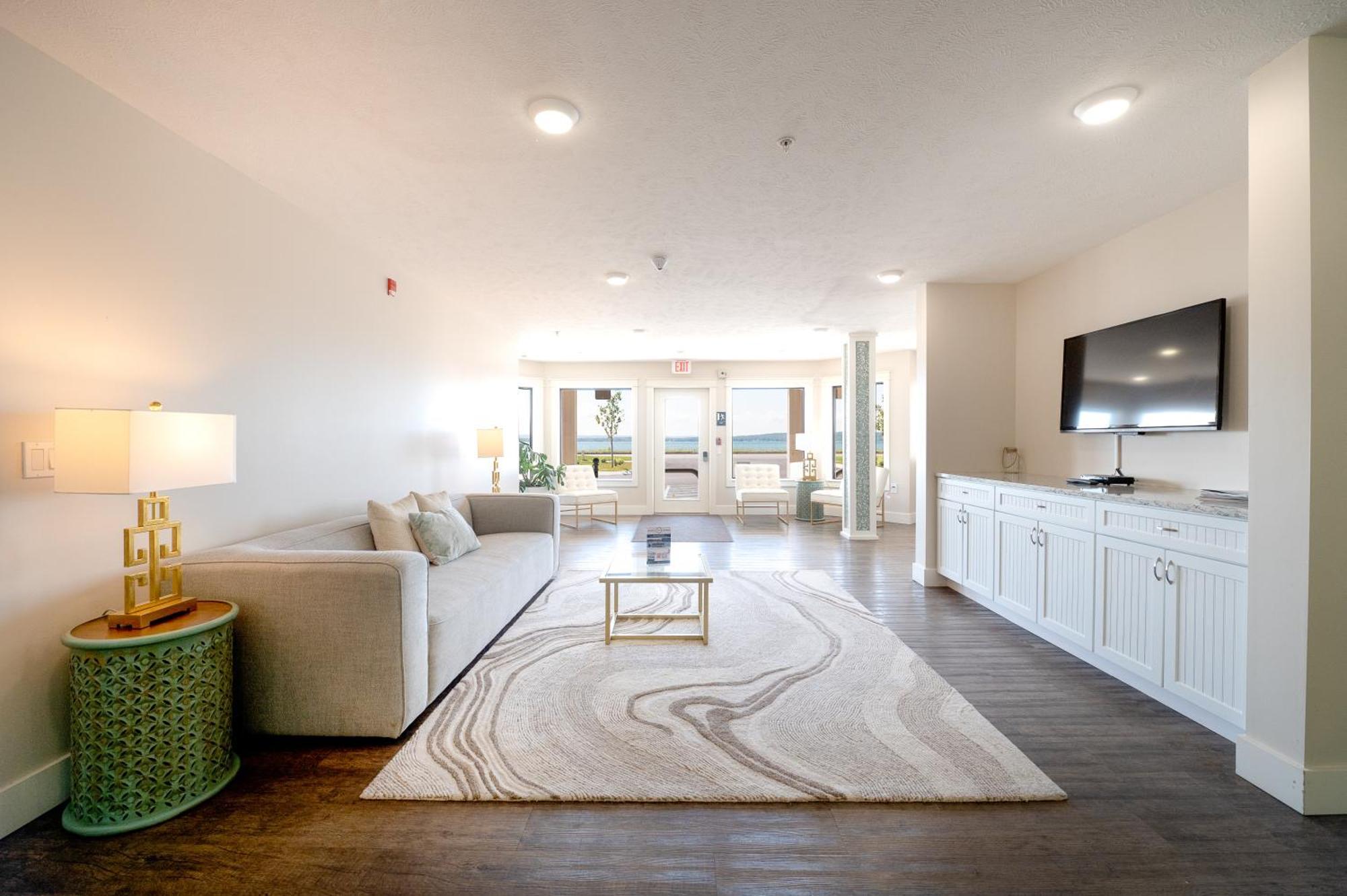 Kasa Gold Coast Traverse 3*