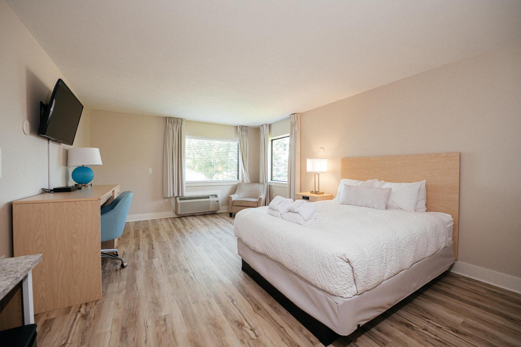 Hotel Kasa Gold Coast Traverse Traverse City