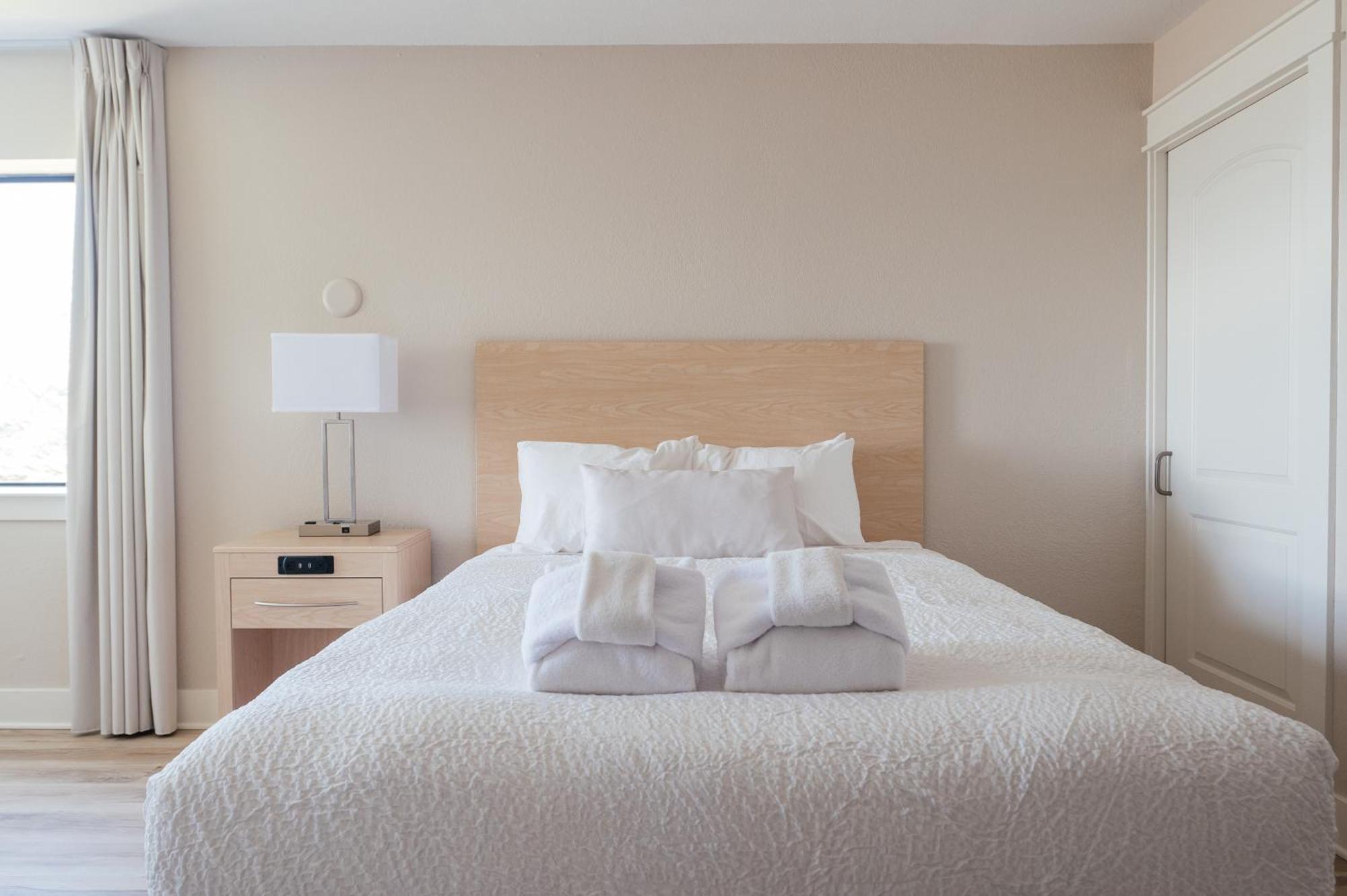 Hotel Kasa Gold Coast Traverse Traverse City