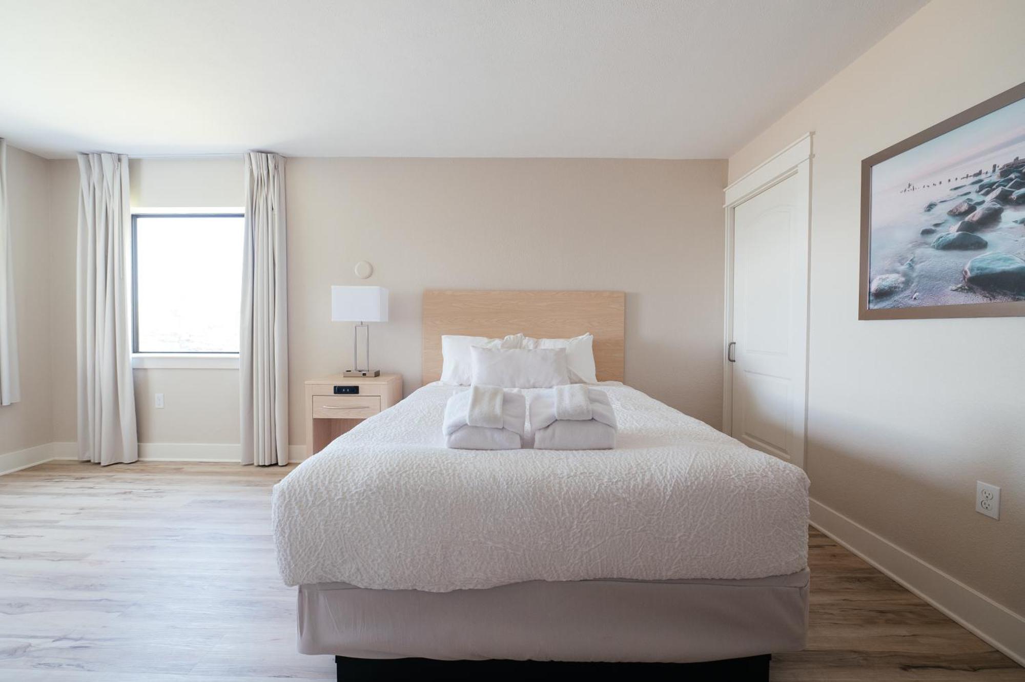 Kasa Gold Coast Traverse 3*