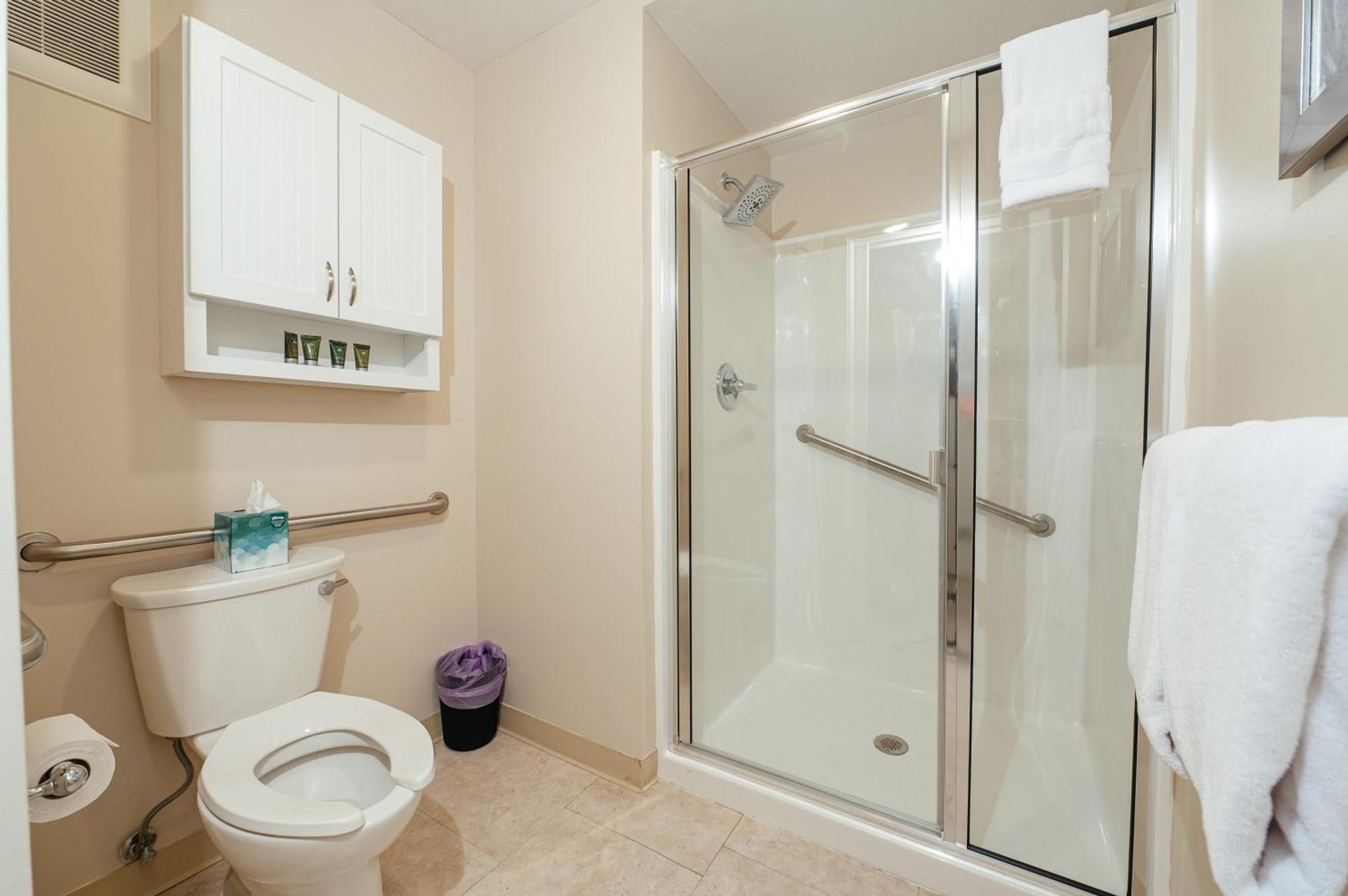 Kasa Gold Coast Traverse 3* Traverse City