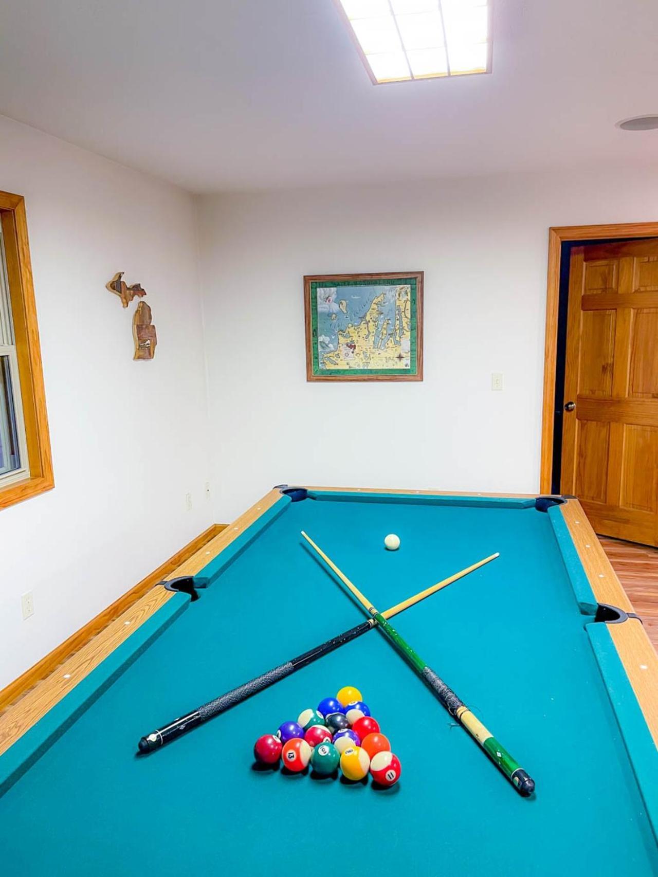 Holiday home Firefly Lodge! Boardman River! Hot Tub! Woodstove! Traverse City