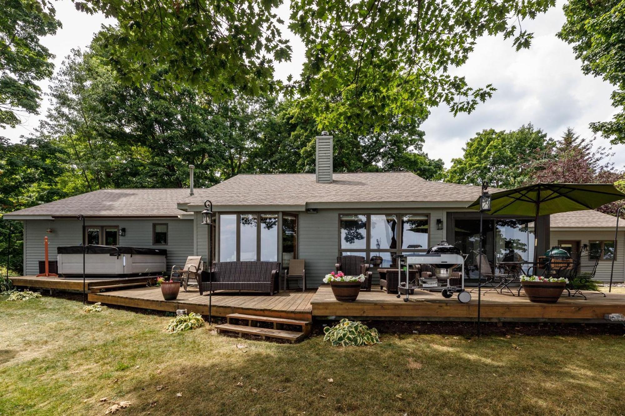 Smokey Hollow's Secret Hot Tub Ac Traverse City