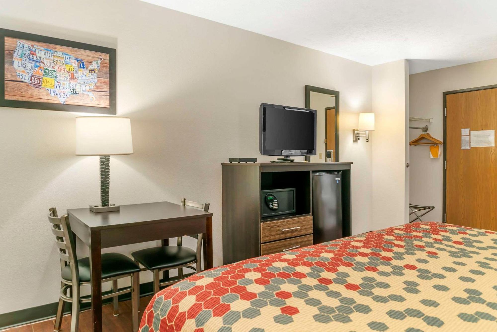 Lodge Econo