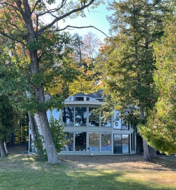 Holiday home Lakefront Serenade *