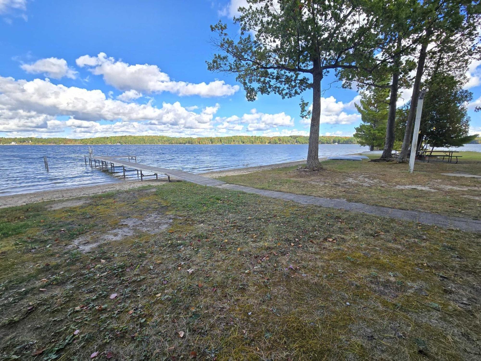 Lakefront Serenade Holiday home Traverse City