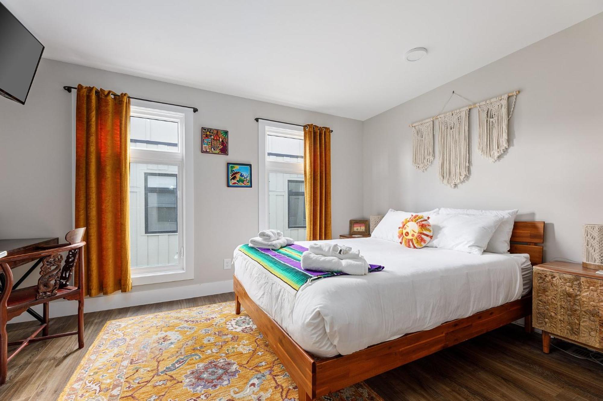 The Suncatcher On Gillis Apartment Traverse City