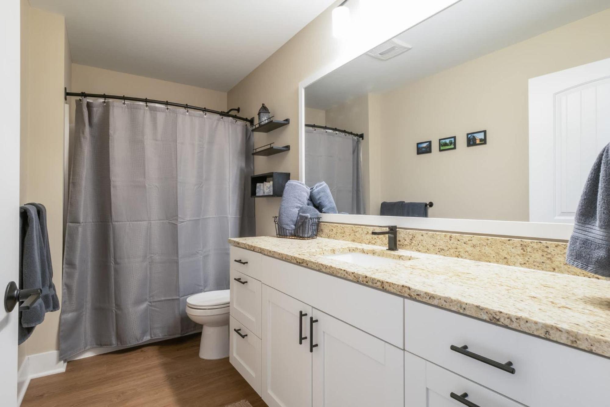 A Pet Friendly Cozy In Traverse *