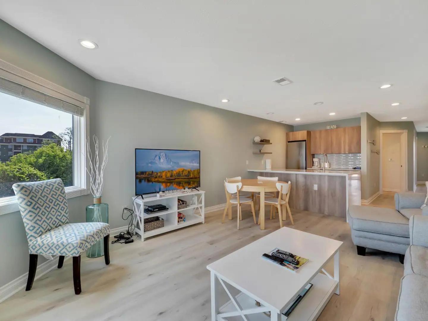 Bayfront Bliss At The Holiday home *