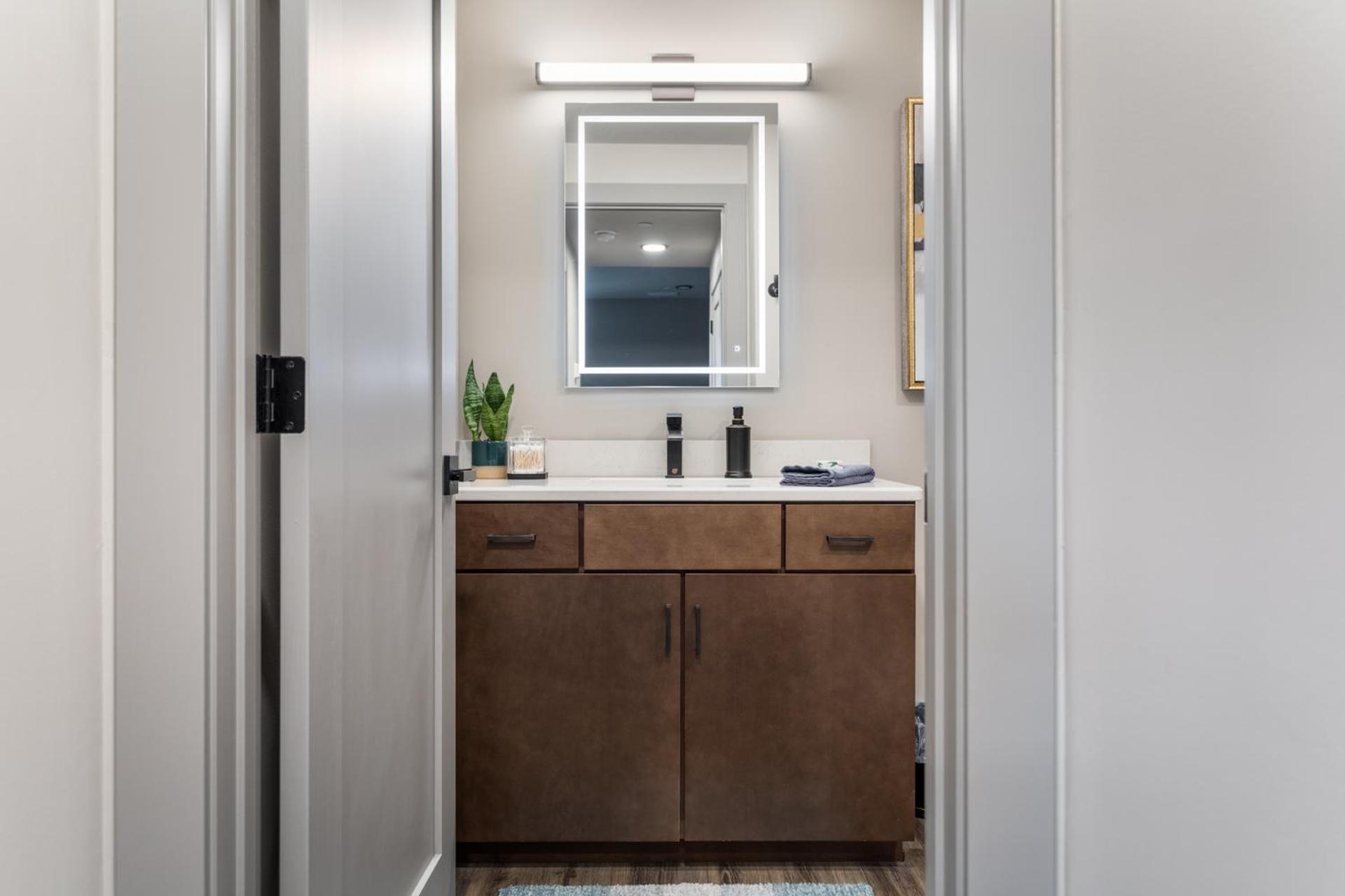 Apartment Brand New In The Heart Of Traverse City!