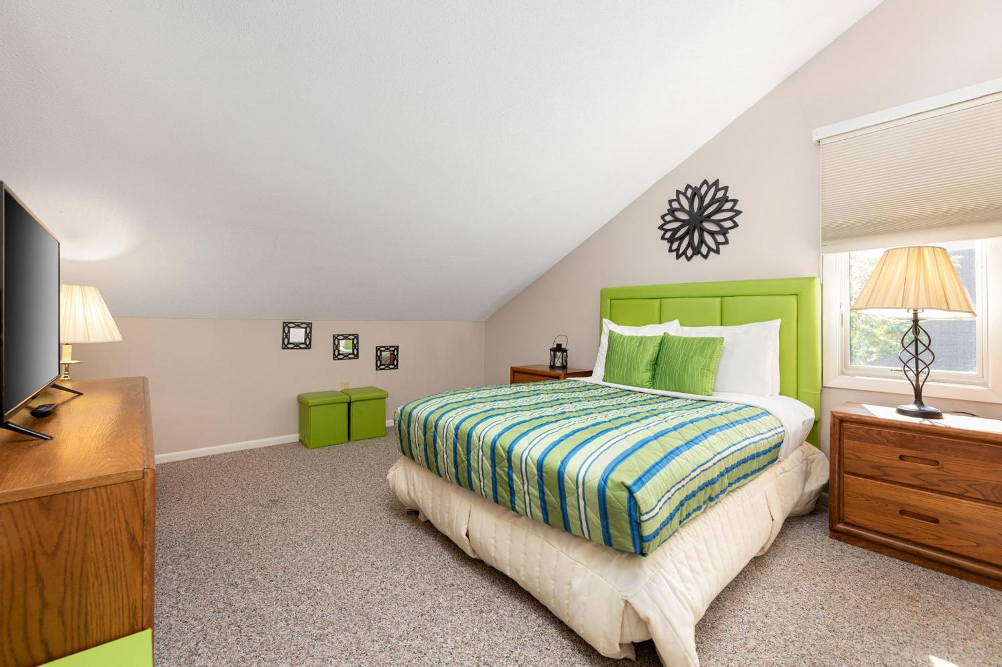 Fairway Breeze Retreat