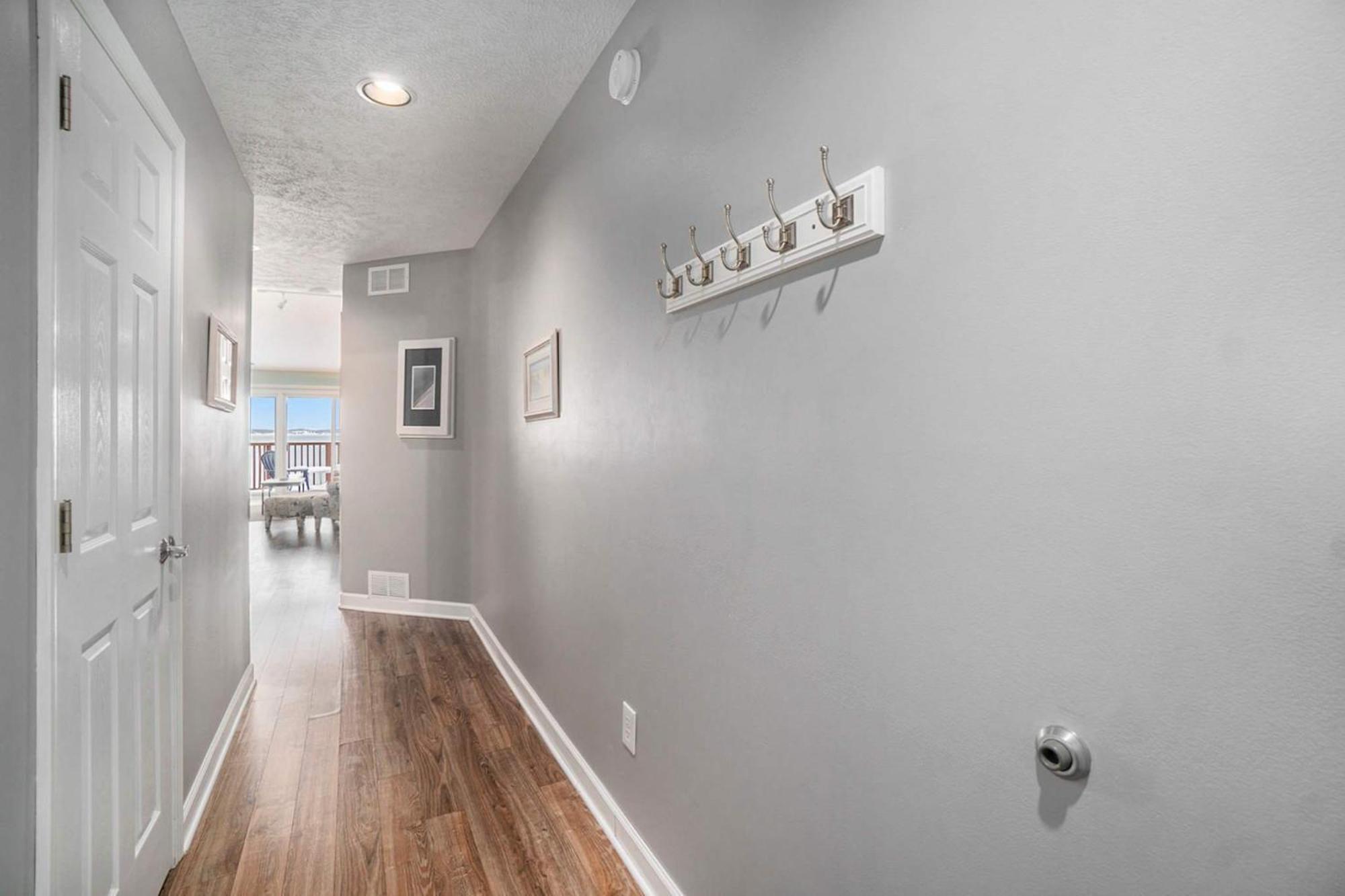 Beachside 325 Waterfront *