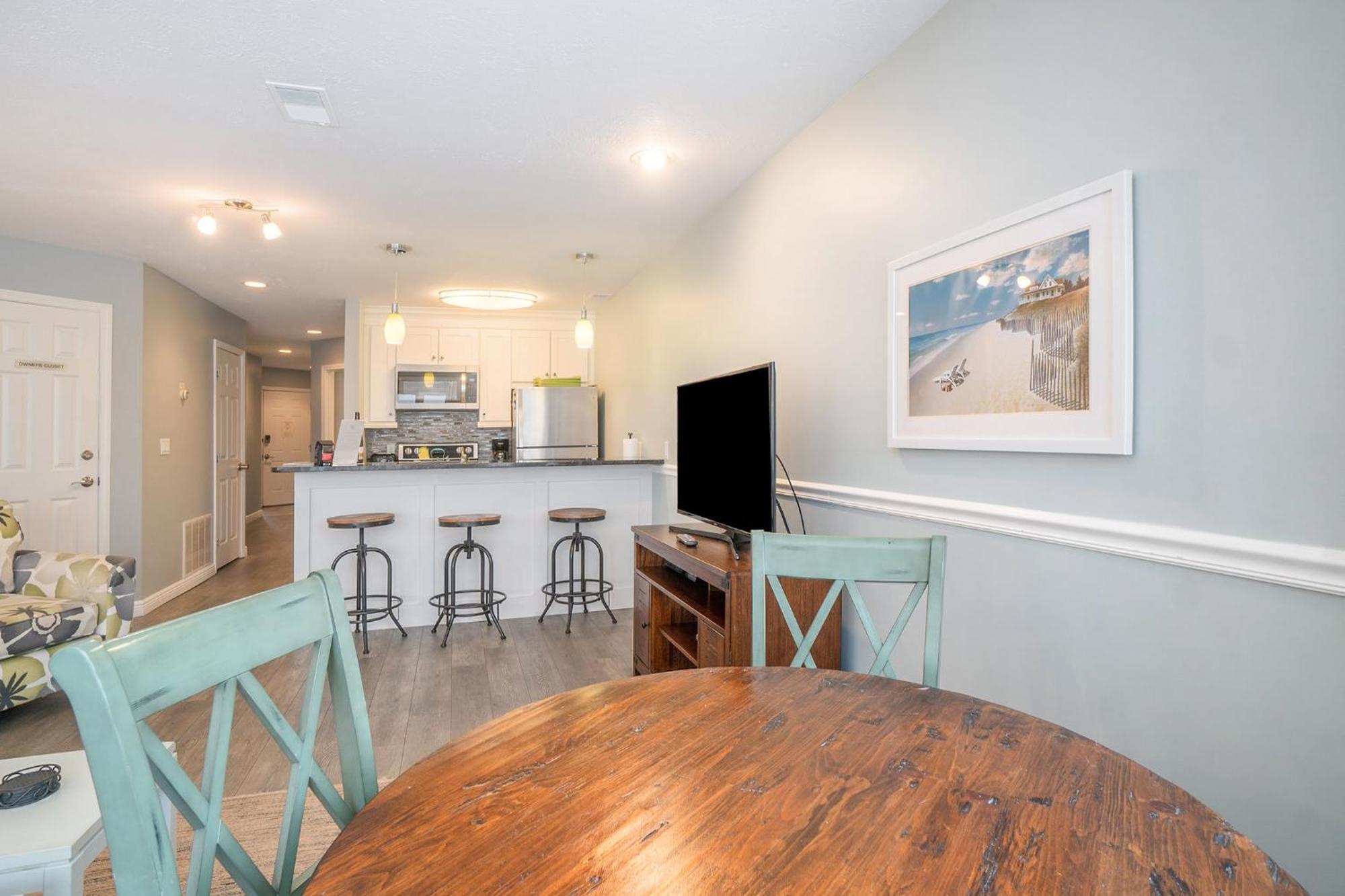 Beachside 214 Luxury On The