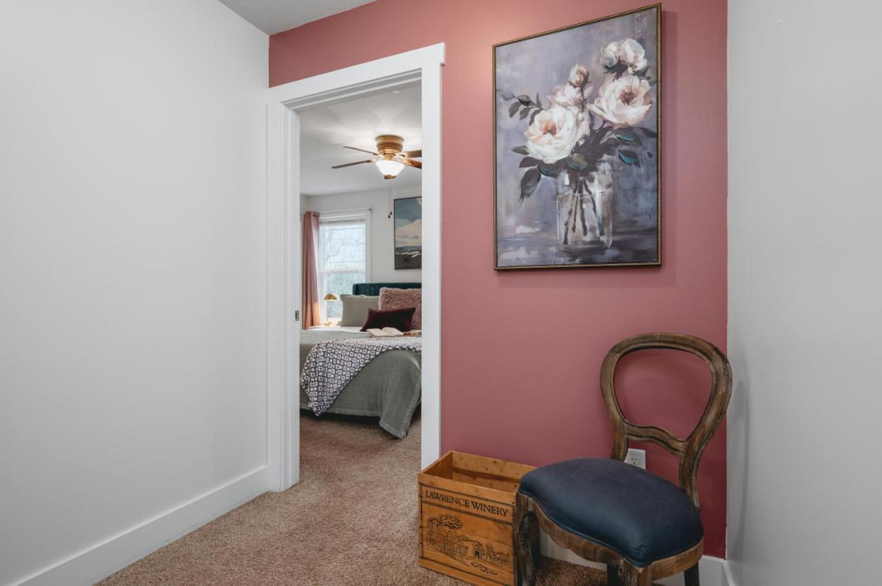 Holiday home New Primrose House 3br Townhome Downtown Beaches Wineries *