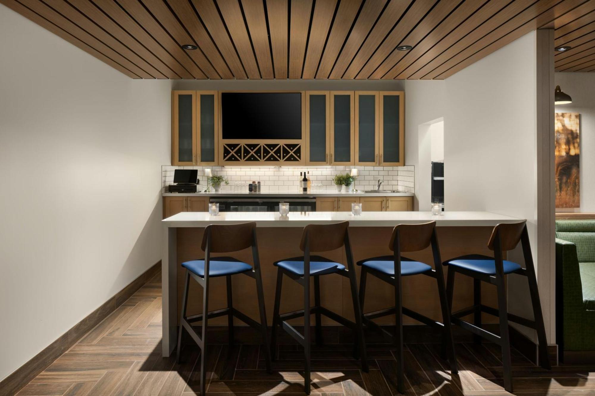 Hotel Fairfield By Marriott & Traverse