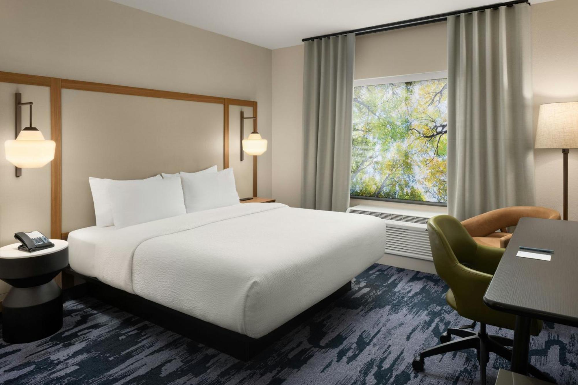 Fairfield By Marriott & Traverse * Traverse City