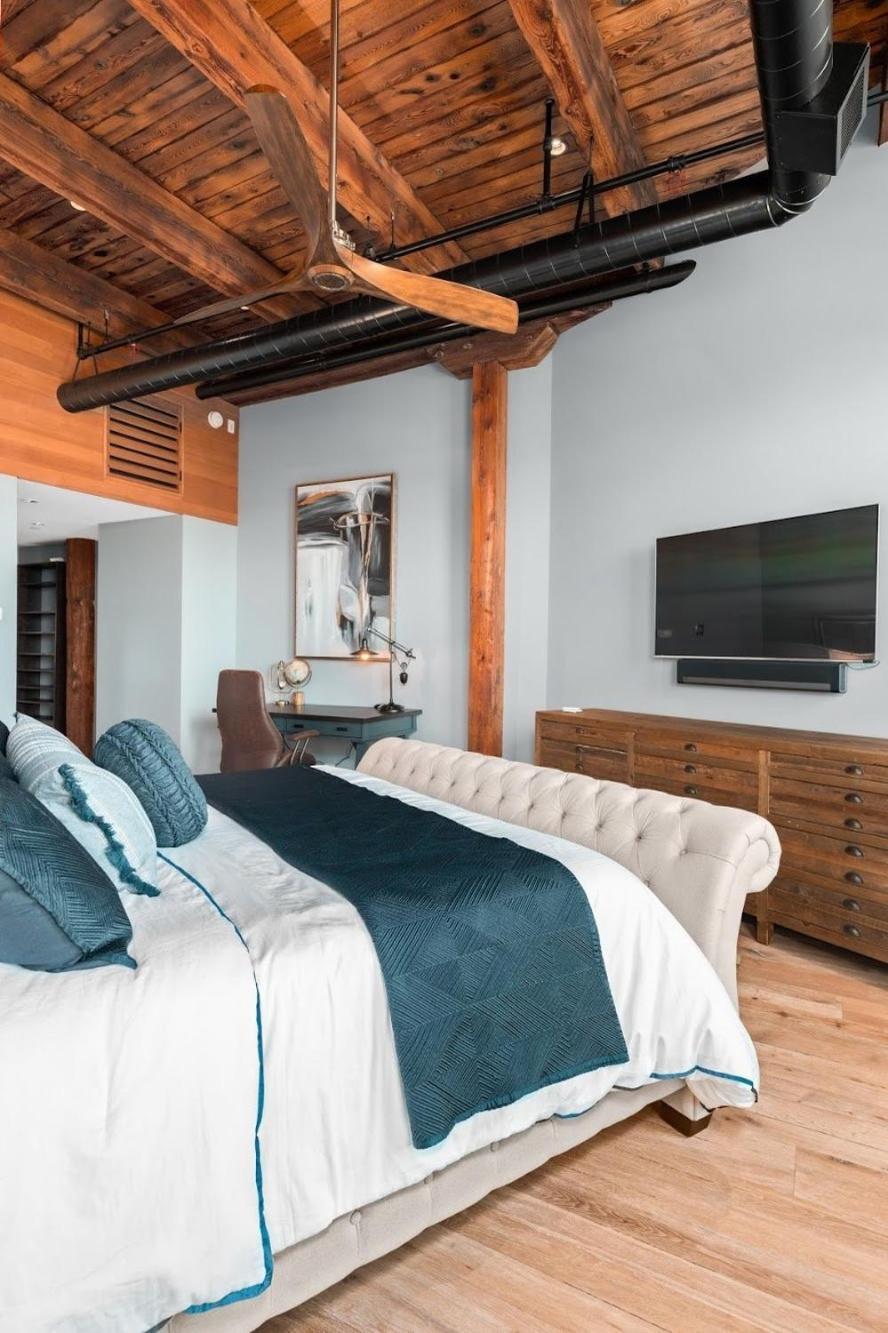 Exquisite One Of A Kind 3bdr Penthouse In Downtown Tc 2783 Holiday home