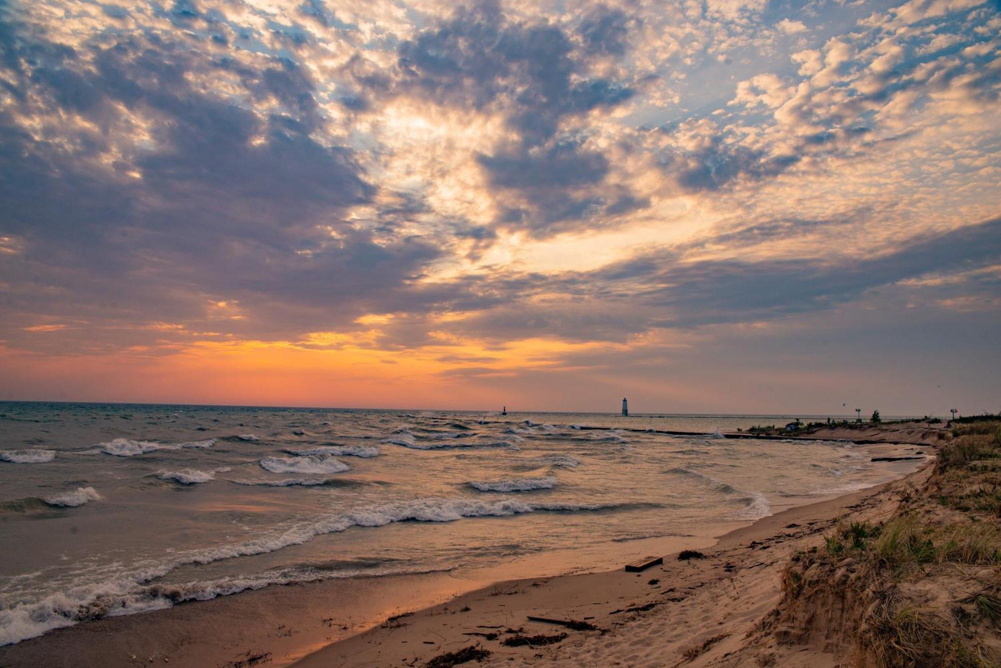Harbor Close To Downtown Beaches And Wineries * Traverse City