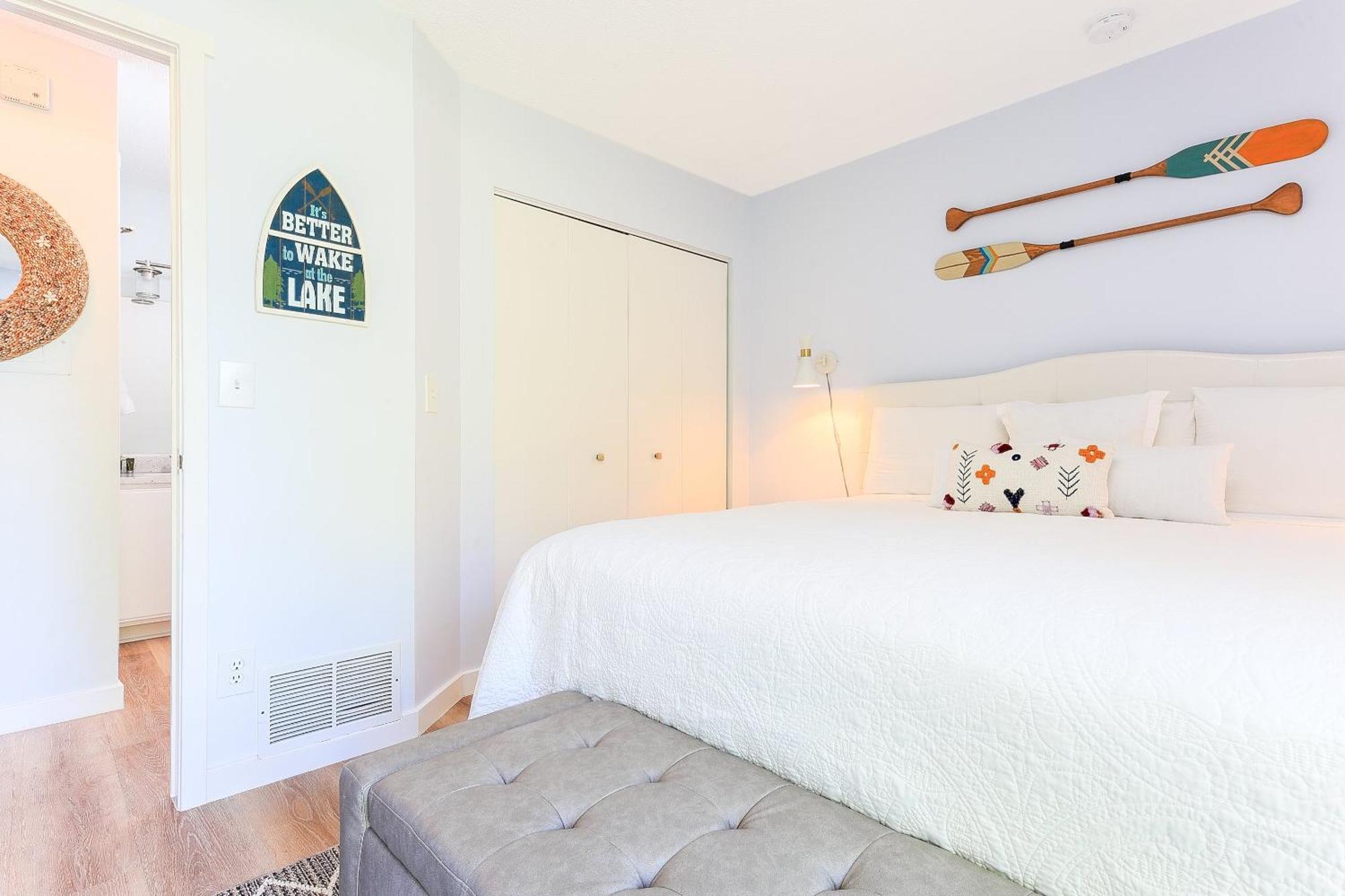 Comfy Lakeside At The Shores 5607 Holiday home Traverse City