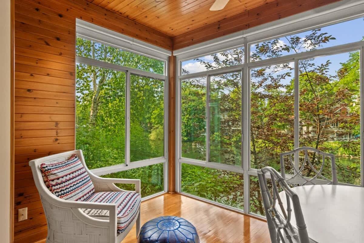 Midtown Riverfront Extended Holiday home Traverse City