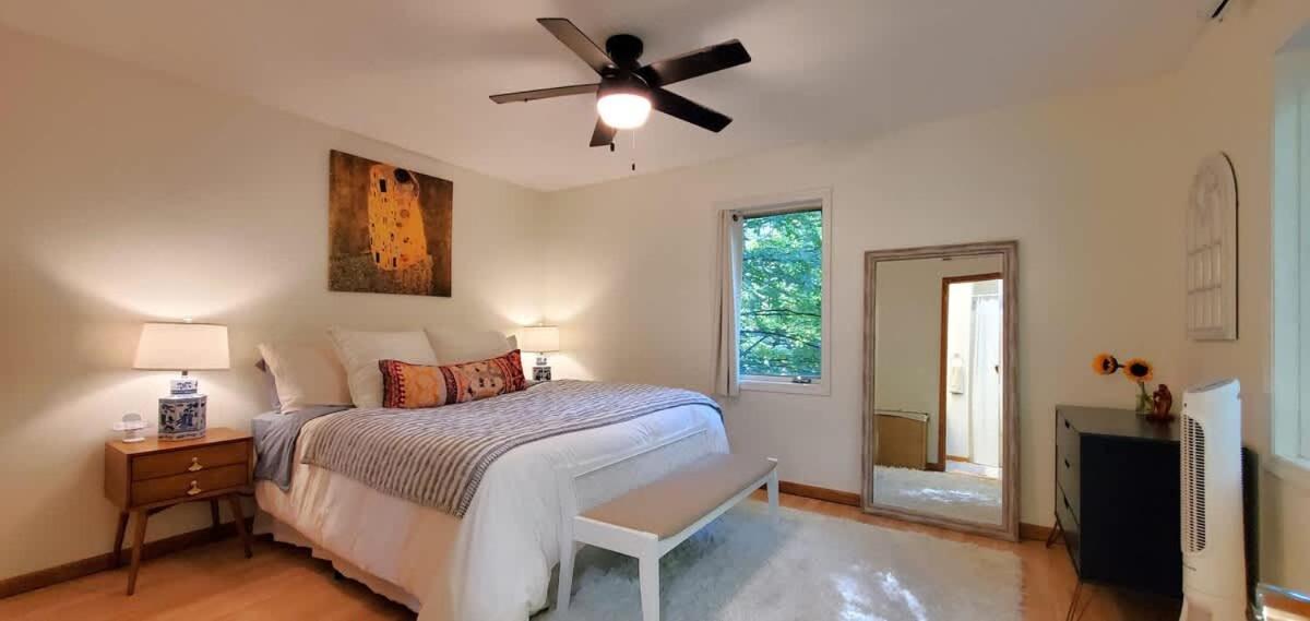 Inkwell Close To Long Dog-friendly * Traverse City